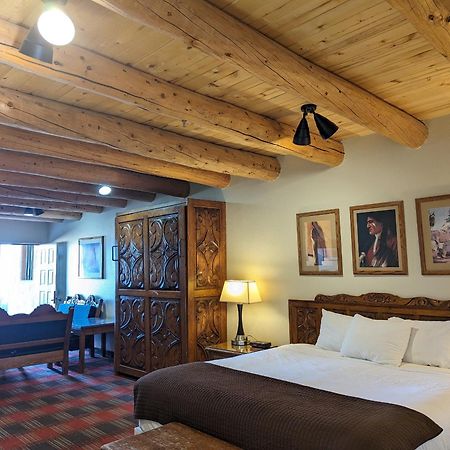 Sagebrush Inn & Suites Taos Extérieur photo