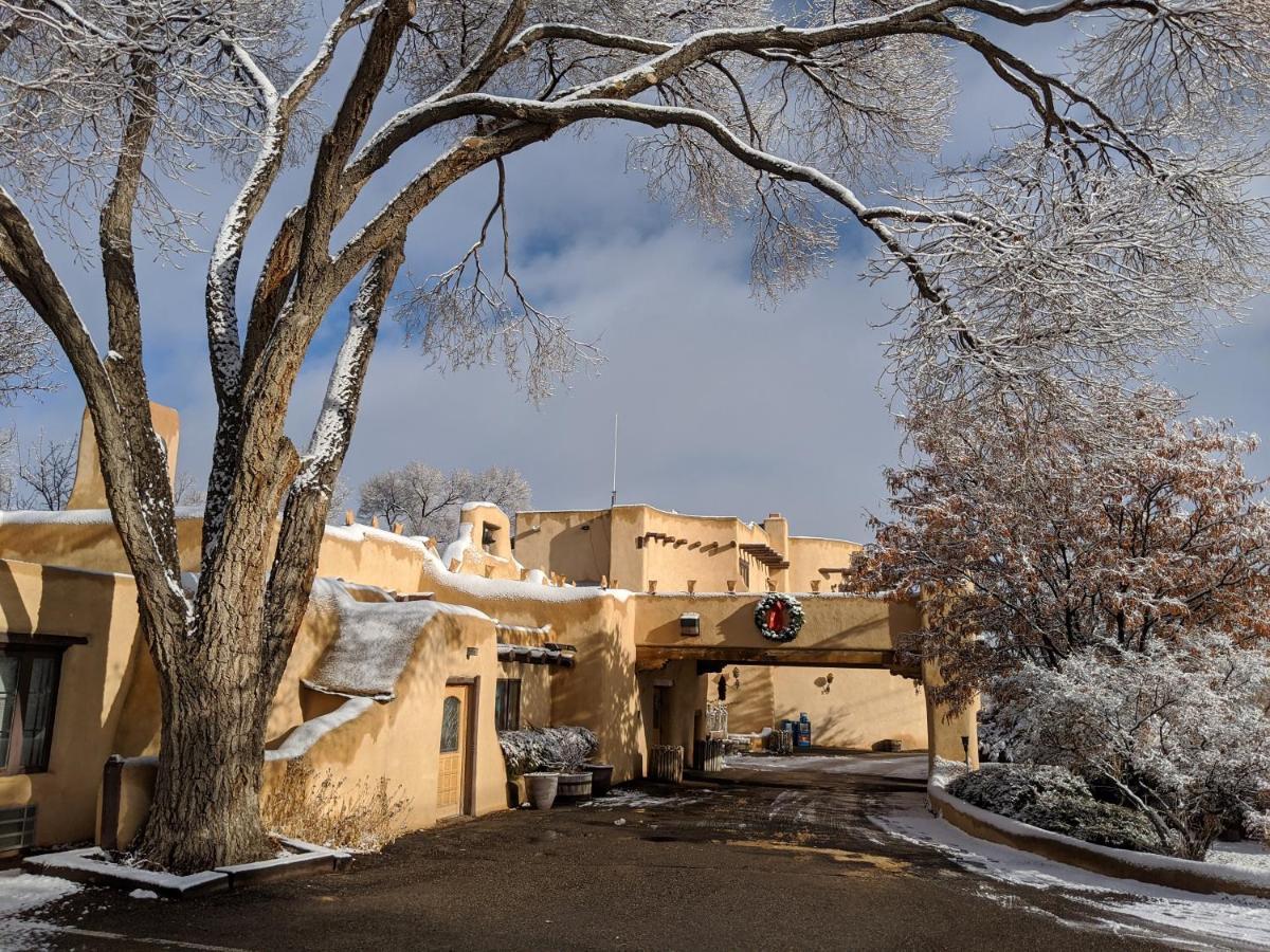 Sagebrush Inn & Suites Taos Extérieur photo
