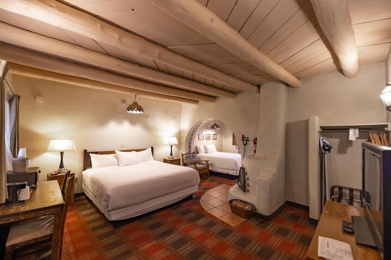 Sagebrush Inn & Suites Taos Extérieur photo