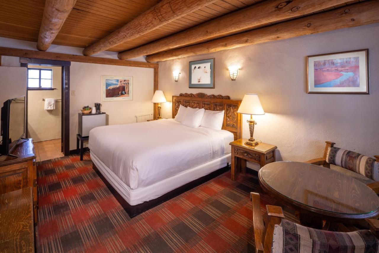 Sagebrush Inn & Suites Taos Extérieur photo