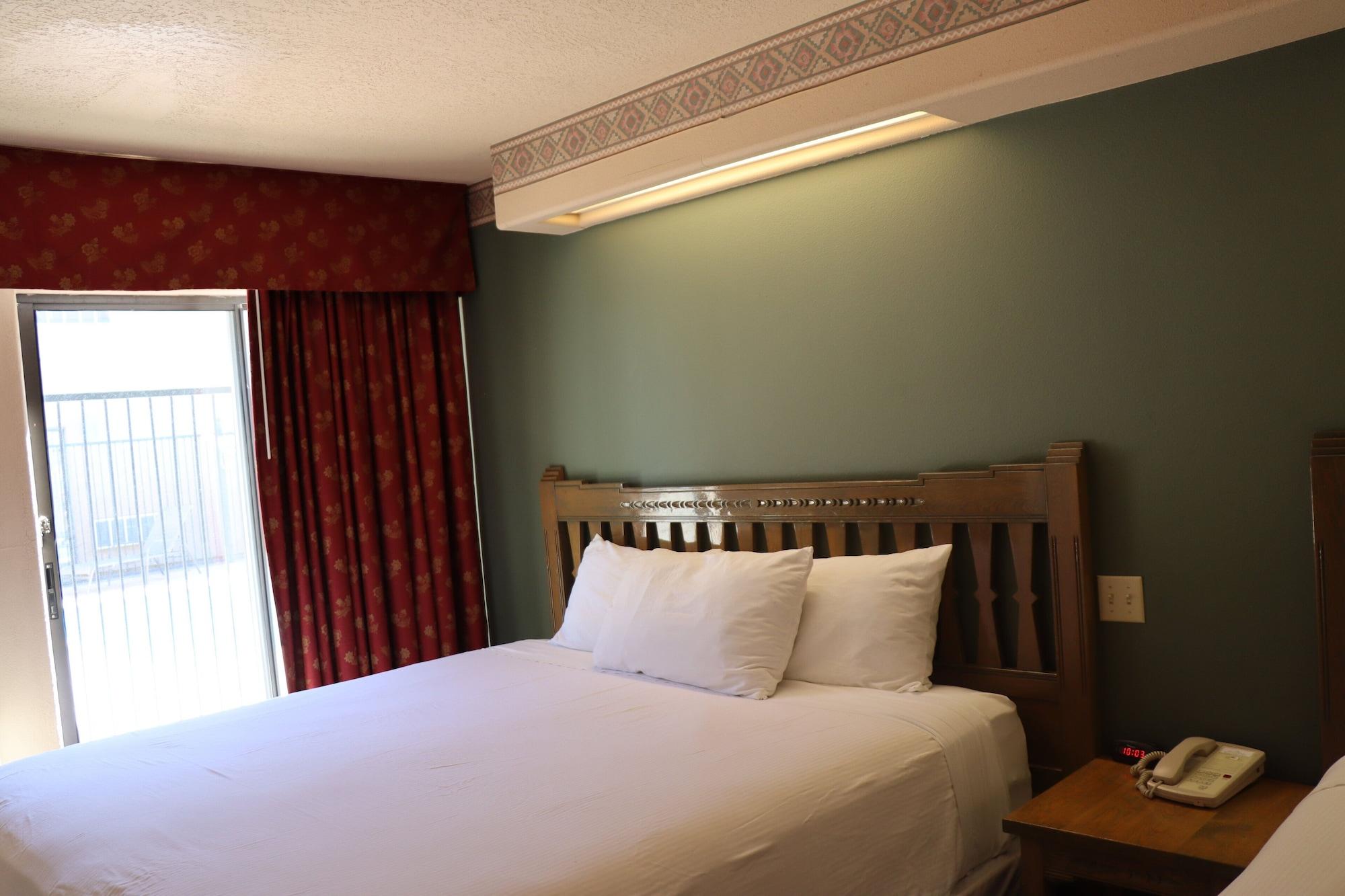Sagebrush Inn & Suites Taos Extérieur photo