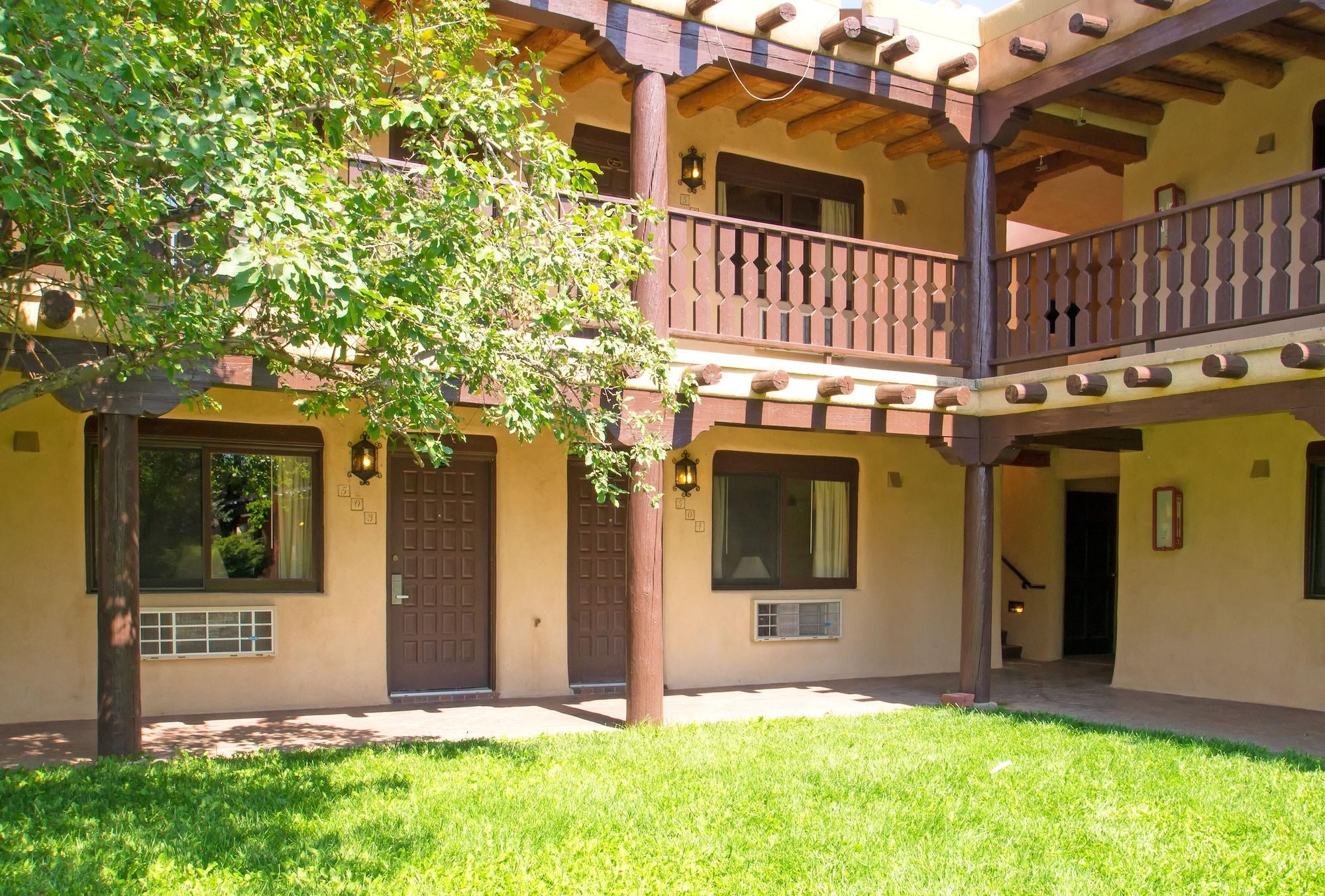 Sagebrush Inn & Suites Taos Extérieur photo