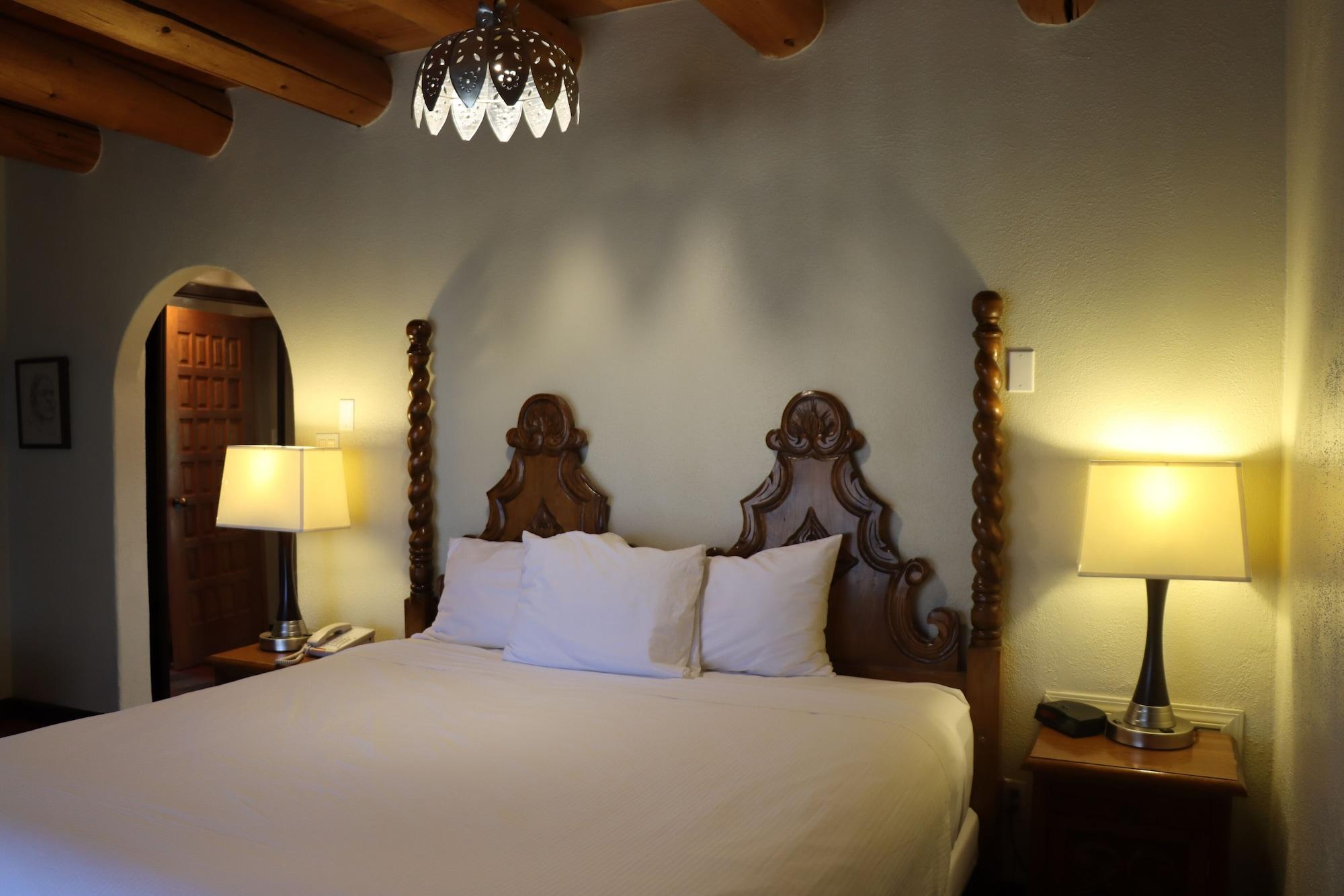 Sagebrush Inn & Suites Taos Extérieur photo