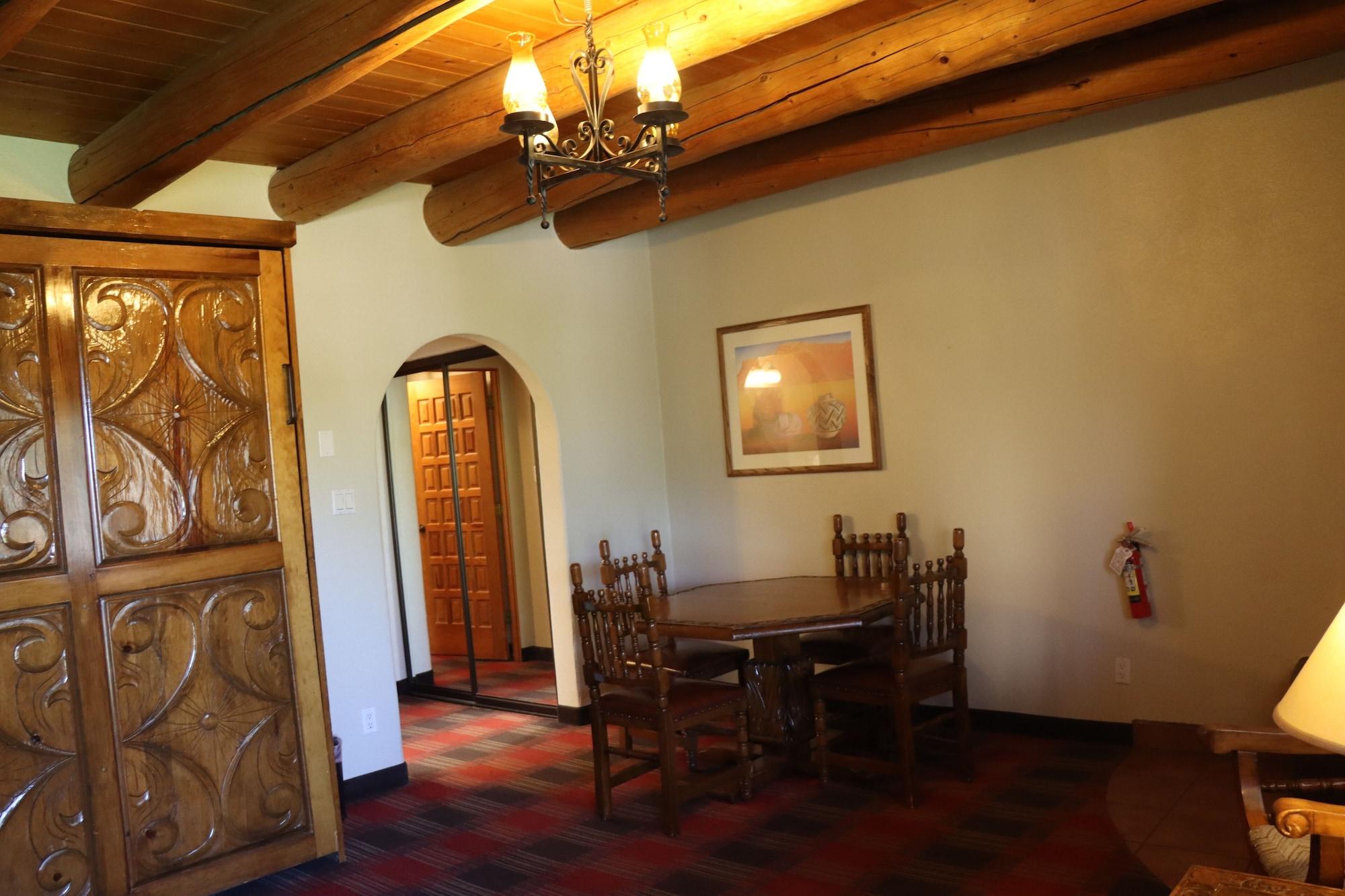 Sagebrush Inn & Suites Taos Extérieur photo